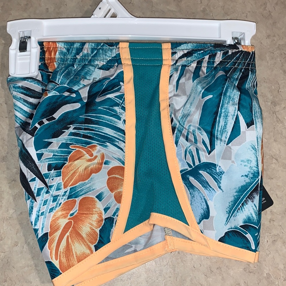 NWT Nike shorts 4T